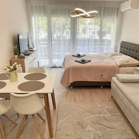 Apartman Bella Luna *